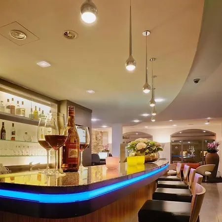 ホテル Sorell Ruetli Niederdorf